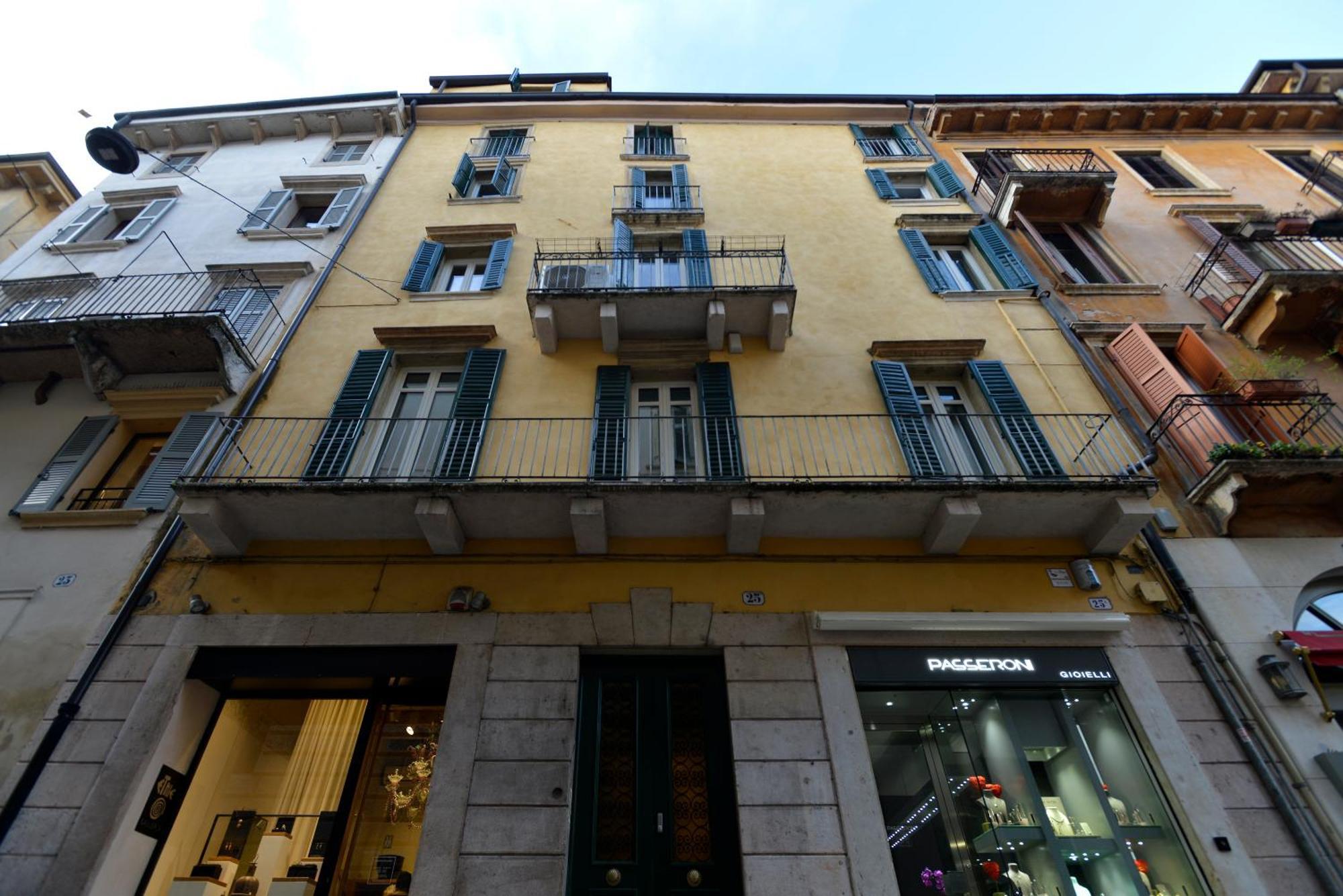 Giallo Dalia By Maison 73 Apartman Verona Kültér fotó